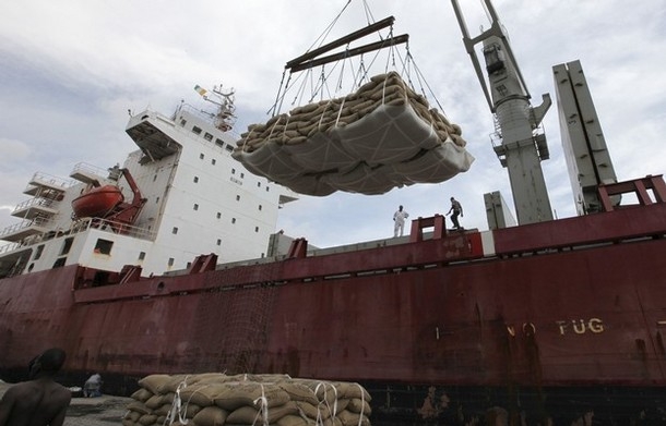 Développement des activités portuaires, Le port d’Abidjan intéresse Singapour